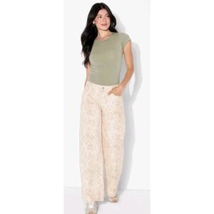NWT Womens Low-Rise Baggy Jeans Wild Fable™ White Snakeskin Size 8 Inseam 31"